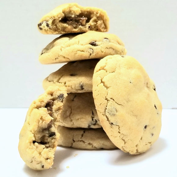 Chocolate Chunk-Walnut Grande Cookie